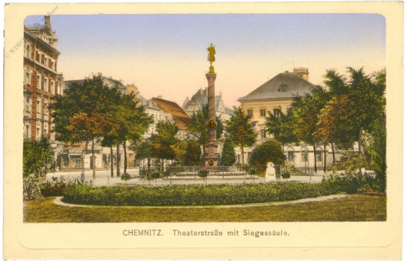 chemnitz, theaterstrasse mit siegessäule chemnitz, theaterstrasse mit siegessäule