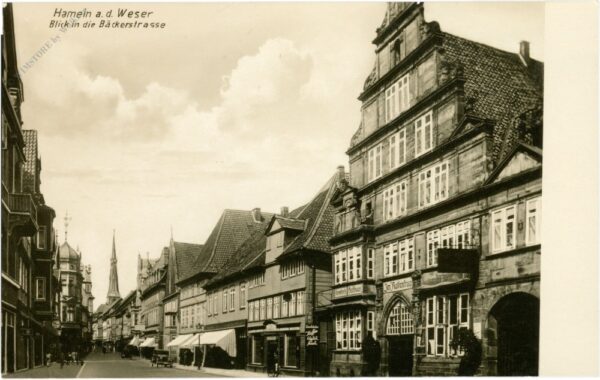 hameln an der weser, blick in die bäckerstrasse