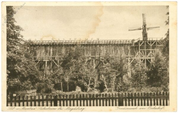 schönebeck, moor und salzbad salzelmen, gradierwerk am bahnhof