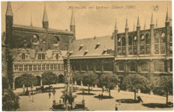 lübeck, marktplatz mit rathaus