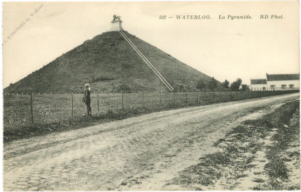 waterloo, la pyramide