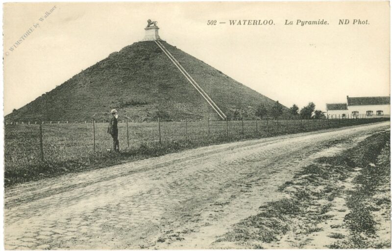 waterloo, la pyramide waterloo, la pyramide