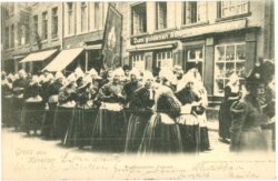 kevelaer, purtnerender frauen