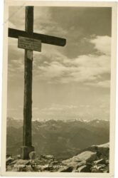 innsbruck, gipfelkreuz am hafelekar