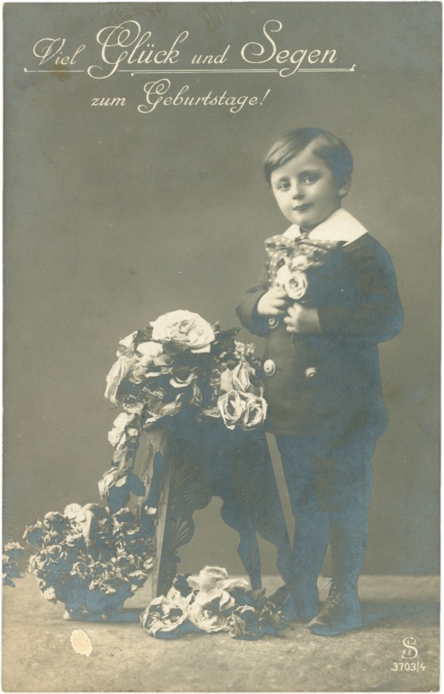 geburtstag, bub mit blumen geburtstag, bub mit blumen