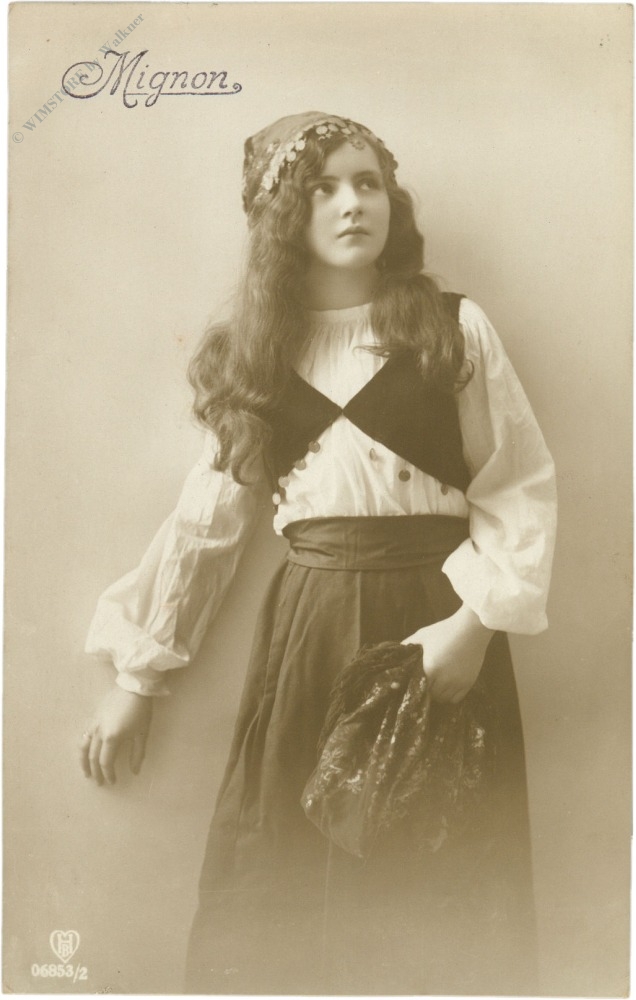 dame mit beutel dame mit beutel