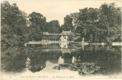 versailles, parc du petit trianon, la maison de la reine
