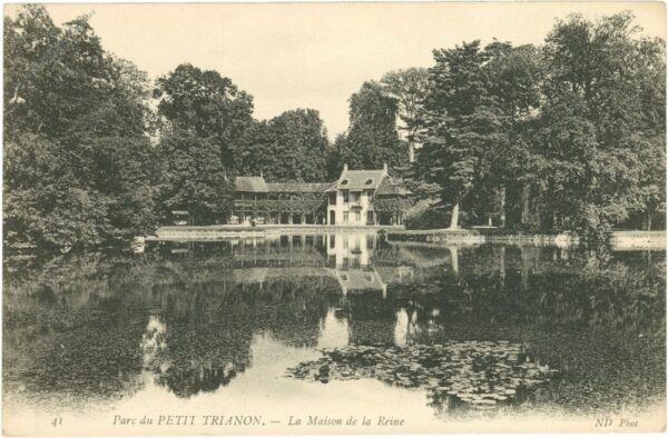 versailles, parc du petit trianon, la maison de la reine