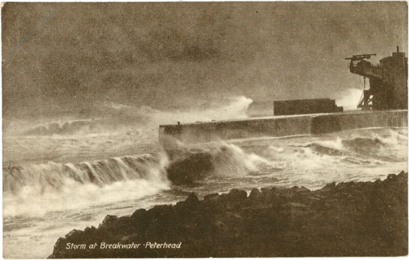peterhead, storm at breakwater
