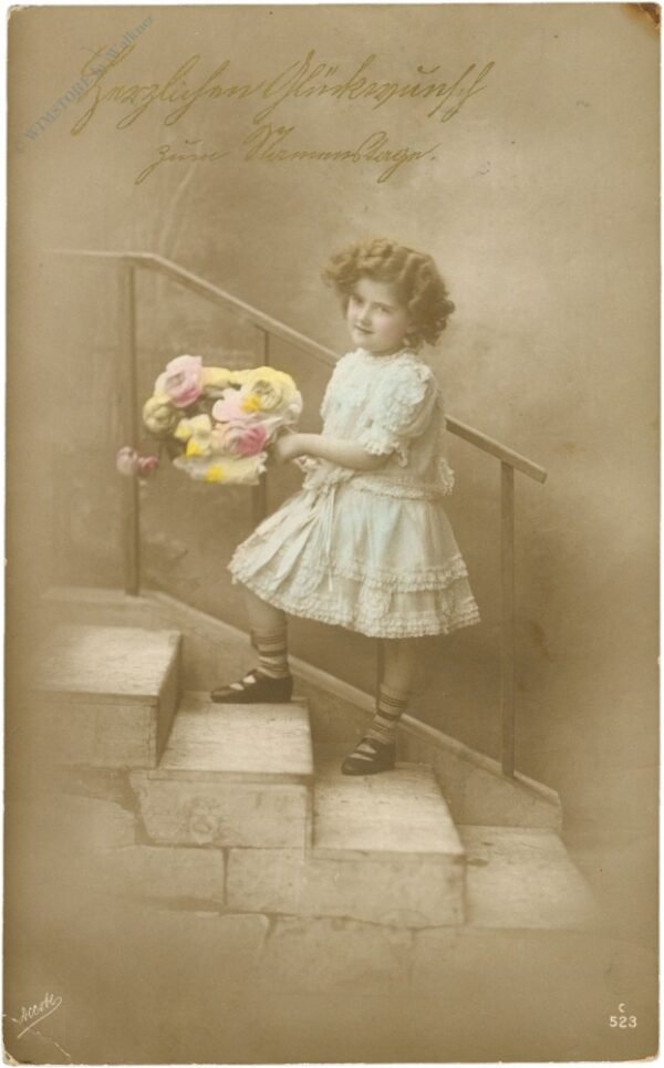 mädchen auf der treppe