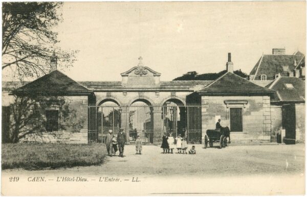 caen, hotel dieu, eingang