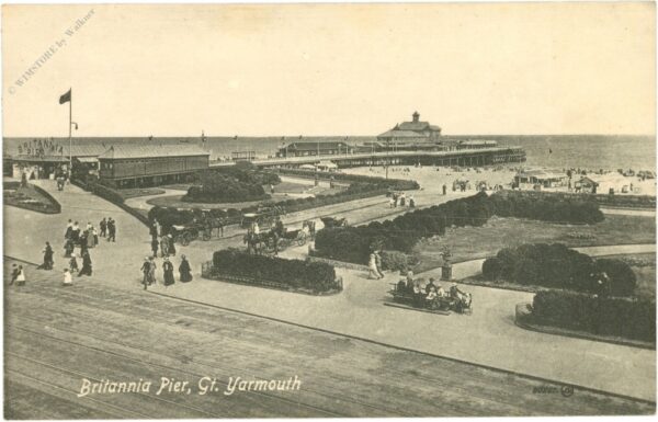 great yarmouth, britannia pier