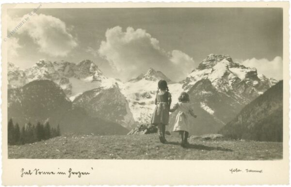 kinder im hochgebirge