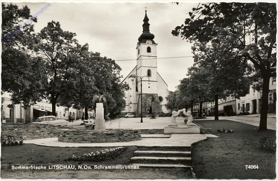 Litschau, Schrammelbrunnen und Kirche