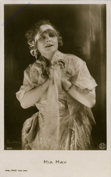 May Mia, Ross 429/4