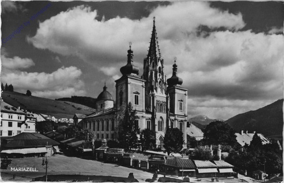 ak102365 Mariazell, Hauptplatz mit Gnadenkirche