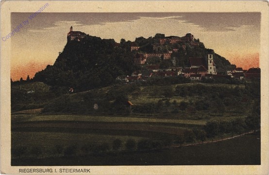 ak102466 Riegersburg, Burgansicht