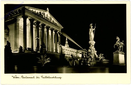 Wien 1, Parlament bei Festbeleuchtung