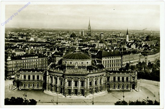 ak103519 Wien 1, Panorama mit Burgtheater