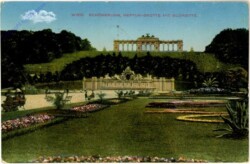 Wien 13, Schönbrunn, Neptun-Grotte mit Gloriette