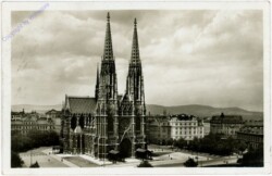Wien 9, Freiheitsplatz mit Votivkirche und Hotel Regina