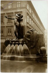 Wien 4, Mozartbrunnen (Zauberflötenbrunnen)