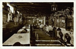 Dreistätten, Gasthof Scherrerwirt, Speisezimmer mit Heimatmuseum