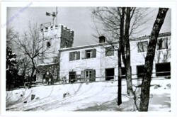 Höllenstein, Naturfreundehaus mit Julienturm