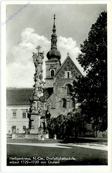 Heiligenkreuz, Dreifaltigkeitssäule