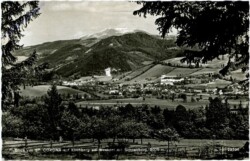St. Corona, Blick auf Kirchberg mit Schneeberg