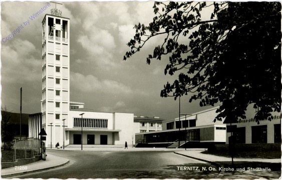 Ternitz, Kirche und Stadthalle