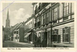 Bad Hall, Kirchengasse mit Militärkurhaus vom weißen Kreuz