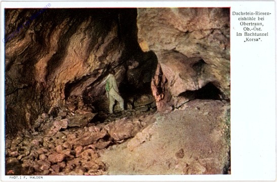 Dachstein-Rieseneishöhle, Im Bachtunnel "Korsa"
