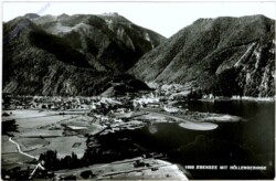 Ebensee, mit Höllengebirge