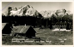 Hinterstoder, Jugendheim und Edtbueralm mit dem Toten Gebirge
