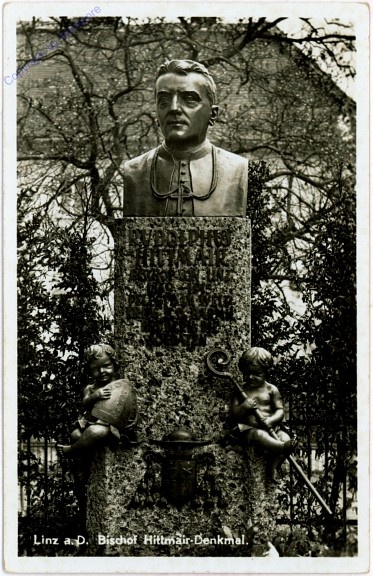 Linz an der Donau, Bischof Hittmair-Denkmal