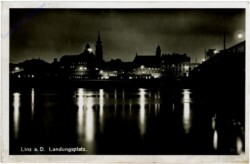 Linz an der Donau, Landungsplatz (bei Nacht)