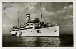 Dampfer "Cobra" vor Helgoland