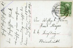 Mädchen mit Blumen und Karte