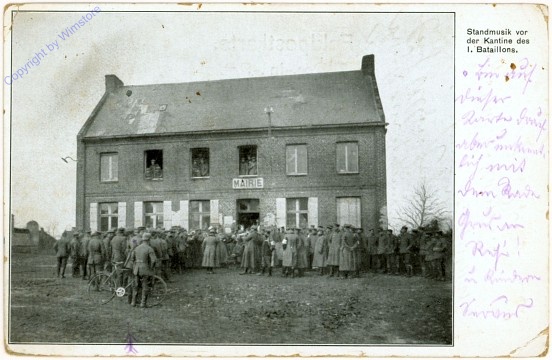 Standmusik vor der Kantine des I. Batailons