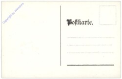 Kinder schmücken Christbaum