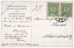 Maria wickelt Jesus in ein Tuch