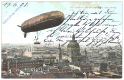 Der lenkbare Militär-Luftballon über Berlin