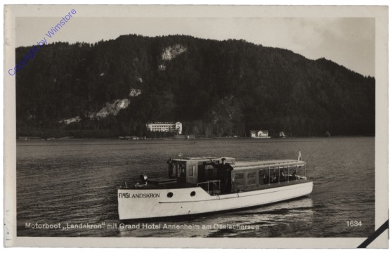 Motorboot "Landskron" mit Grand Hotel Annenheim am Ossiachersee