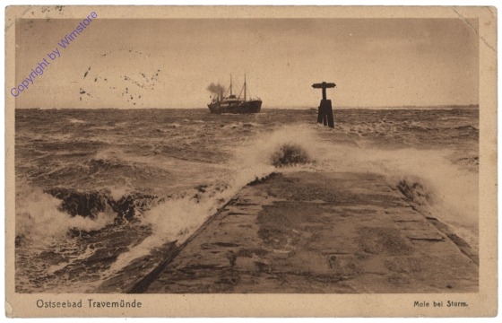 Mole bei Sturm, Ostseebad Travemünde
