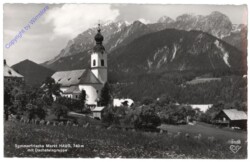 Haus im Ennstal, Ortsansicht mit Dachsteingruppe