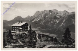 Haus im Ennstal, Krummholzhütte mit Dachstein