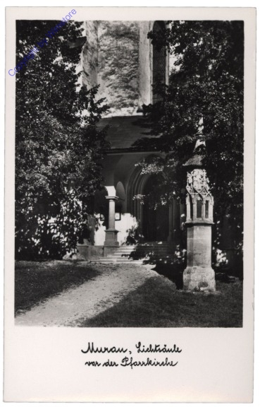 Murau, Lichtsäule vor der Pfarrkirche