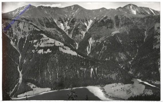 Weissensee, Ostufer mit Latschur, Kämpen und Hochstaff