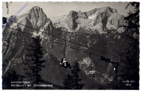 Hinterstoder, Sessellift mit Totengebirge
